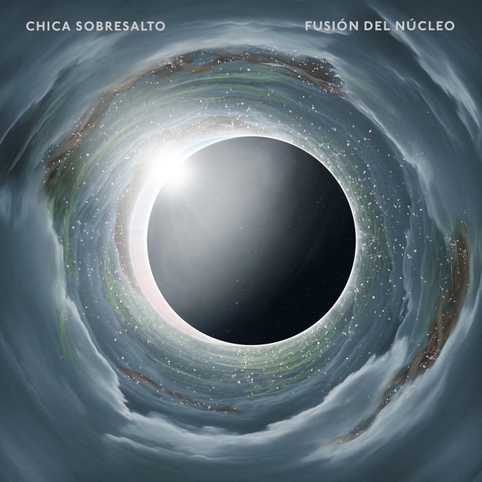 La demostración visual de cómo surgió la composición de 'Fusión Del Núcleo' de Chica Sobresalto 1 fusion del nucleo portada e1681209464220