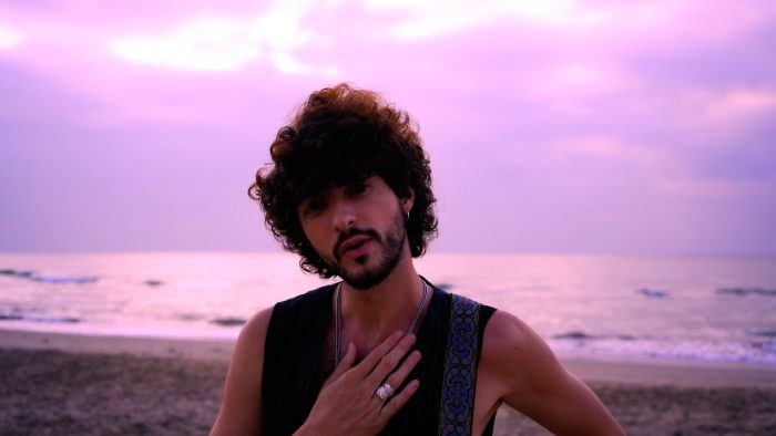 Entrevista | Isma Romero: "Suelo escribir más desde el lado autobiográfico, es dónde conecto más y me siento mejor" 1 ismaromero e1680788899986