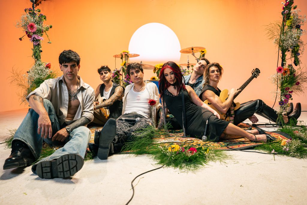 La banda platense se junta con Tuli Acosta para hacer 'Nunca Volvés'